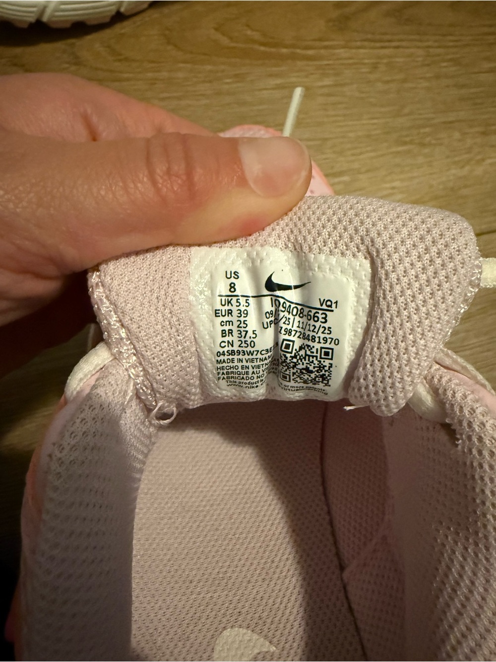 Nike Women’s V5 RNR pink - Picture 5 of 6